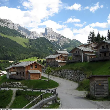 Holiday Alpenrose.11 *